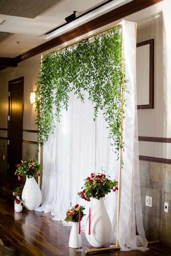 Pretty Photo Booth Backdrop Ideas with Lots of Tutorials