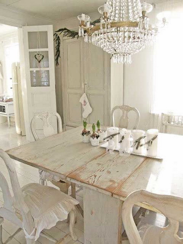 Farmhouse dining room. 