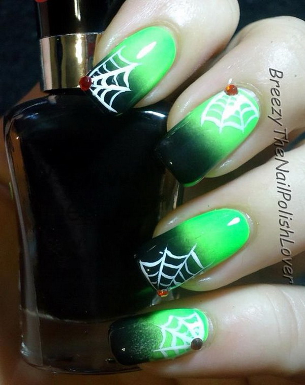 Spooky Halloween Web Nail Art. 