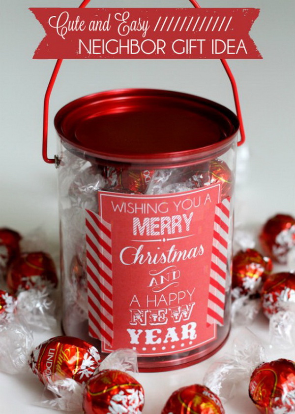 Christmas Goodies Jar. Quick and Inexpensive Christmas Gift Ideas for Neighbors