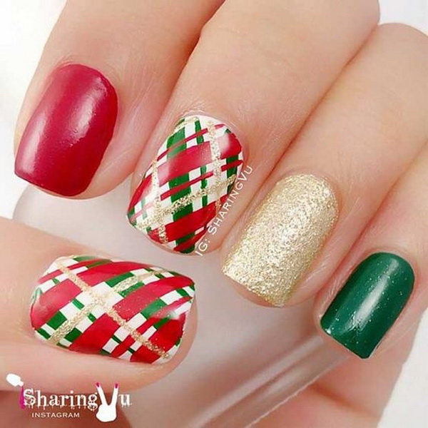 65+ Festive Christmas Nail Art Designs