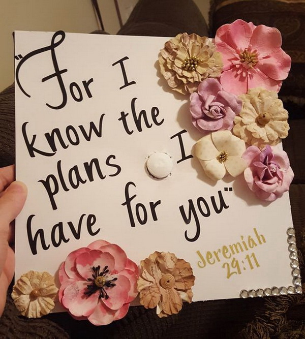 50+ Beautifully Decorated Graduation Cap Ideas. 