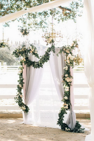 Floral Wedding Arch Ideas. 