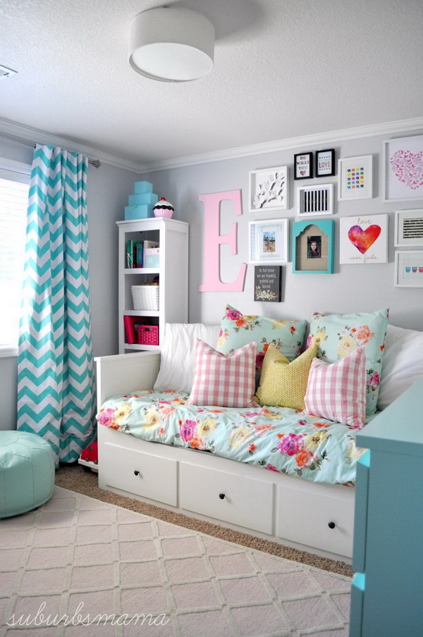 Teen Girl’s Room Resting Corner. 