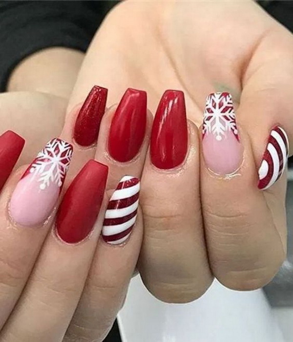 40+ Festive Christmas Nail Art Designs. 