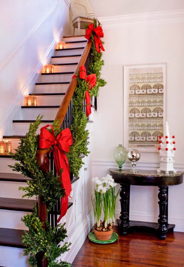30+ Festive Decoration Ideas for Christmas Staircase.